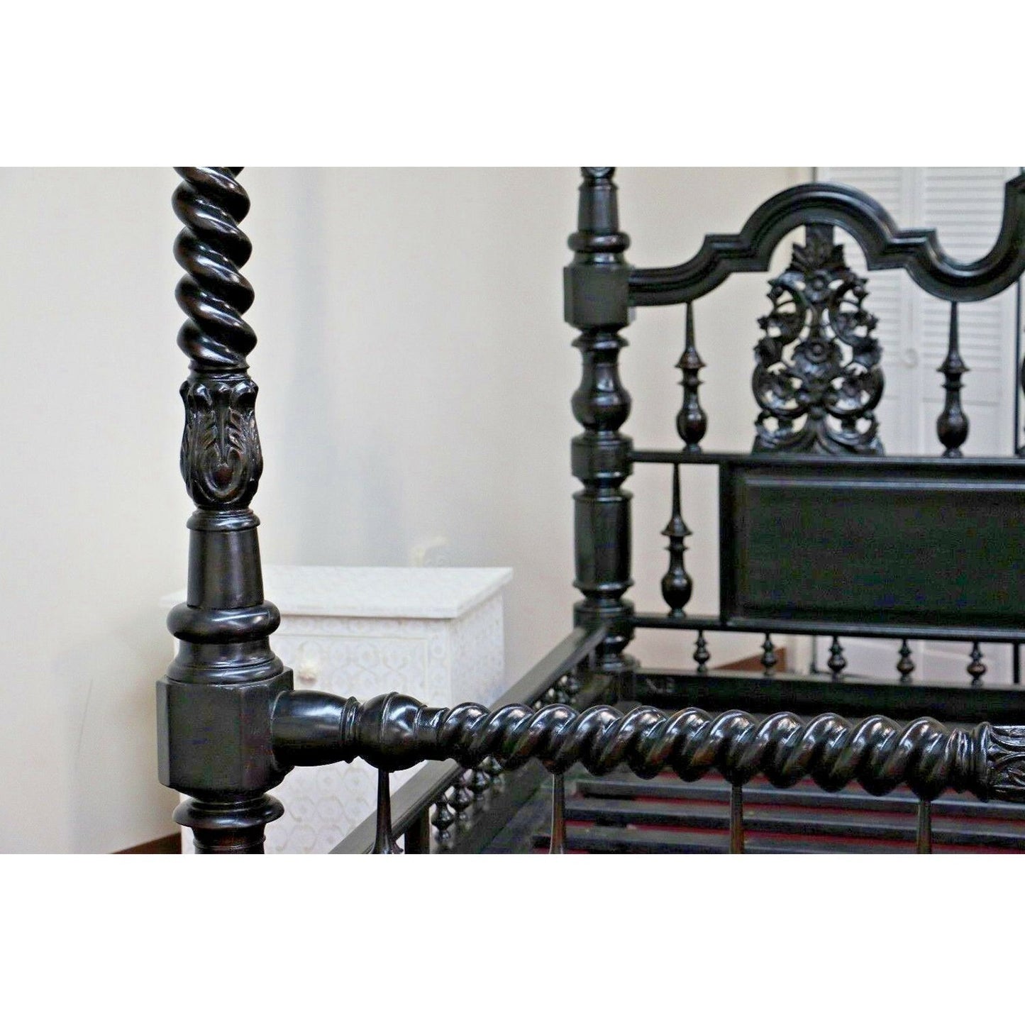 Mace Indian Colonial Posters Bed Hand Carved