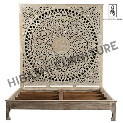 ALAMID Hand carved Indian Bed