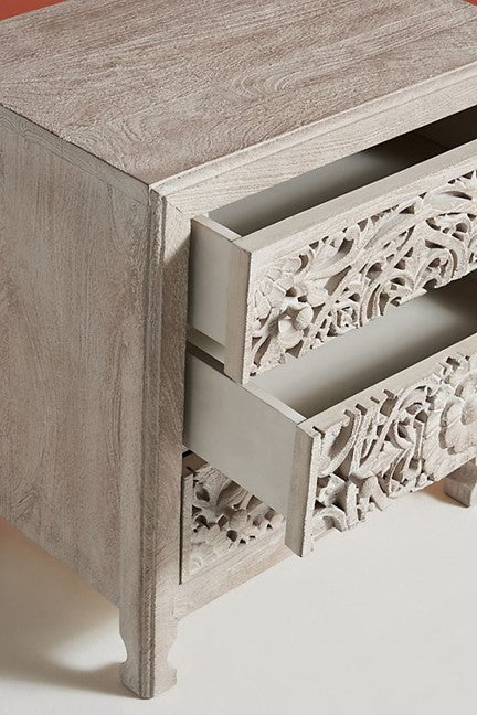 Mesita de noche de madera hecha a mano de Lombok / Mesita de noche con flores talladas a mano